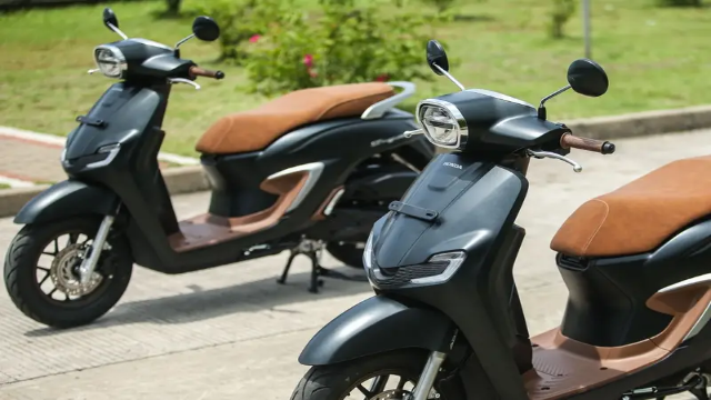 Honda Stylo 160 Skuter Retro Kekinian